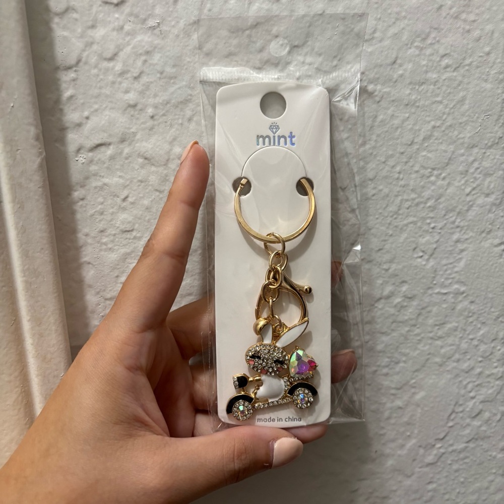 Bunny on scooter keychain/ bag charm - Picture 2 of 2